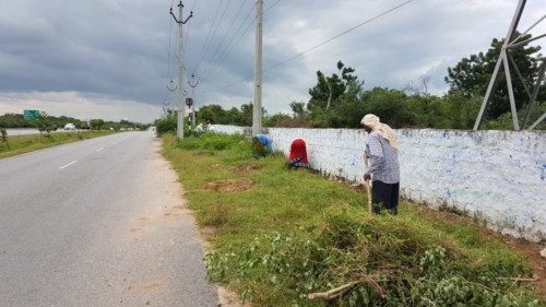 4 main road side foot path, sector 1